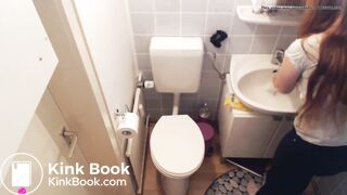 Caught on WC - video 2