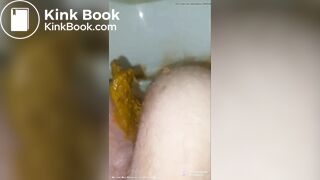 wife pooping - video 21