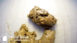 woman pooping on the floor - video 165