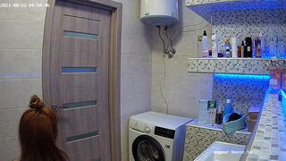 Woman pooping in Toilet 131