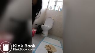 Diarrhea explosion - video 16