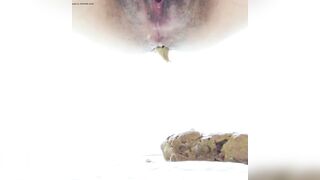 Me poop - video 3