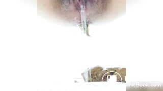 Me poop - video 3