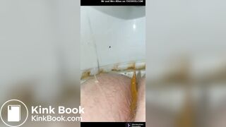 wife pooping - video 20