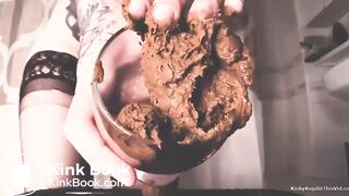 So hot solo delicious shit coming from sexy ass holes 2