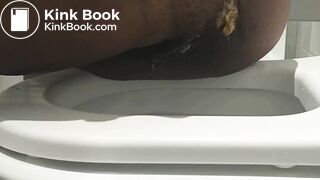 Ebony can't stop shitting