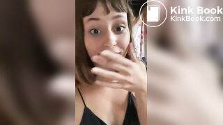 Dumb slut takes a shit