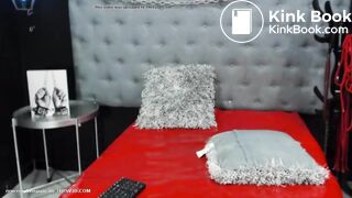 Camgirl Eats Poo