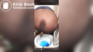 Ebony toilet shitting - video 9