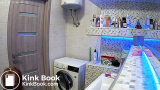 Woman pooping in Toilet 130