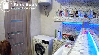 Woman pooping in Toilet 130
