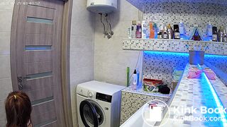 Woman pooping in Toilet 130