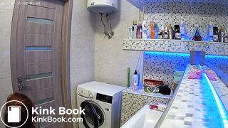 Woman pooping in Toilet 130