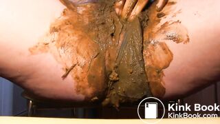 Poop in Blue Panty - video 2