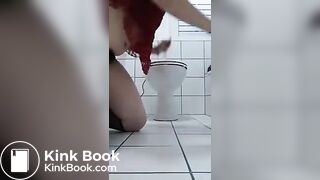 pooping girl - video 43