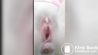 Gf shitting on paper towels