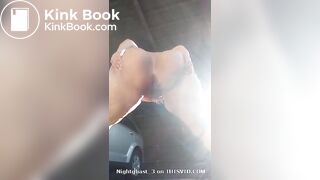 Big booty desperately unloads