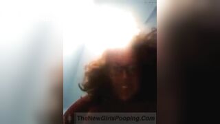 Girl pooping - video 34