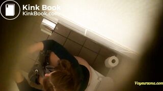 Redhead girl poops