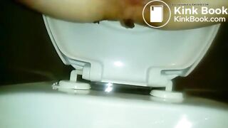 She big long and thick poop