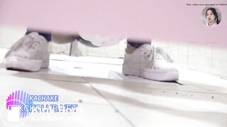 chinese toilet pooping voyeur 2
