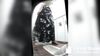 mature woman toilet voyeur diarrhea 02