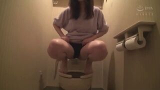 Japanese pooping