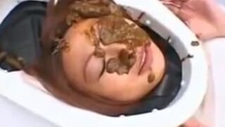 Japan poop - video 3
