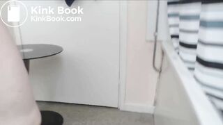 Sexy blonde doning Doggystyle Poop