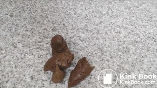 Sexy blonde doning Doggystyle Poop