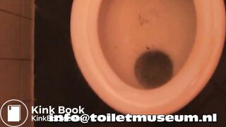Turd flush dutch toilet