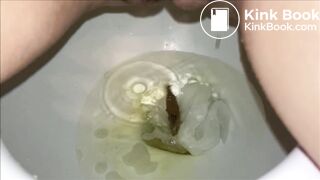 Cute girl unloads on toilet Pt.1
