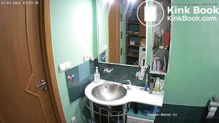 Woman pooping in Toilet 152