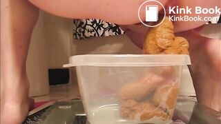 Soft poop in container - video 2