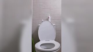 Thai Girl Nice Ass and Good Poop Release