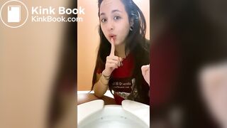 Vietnamese/ American Pornstar Pooping