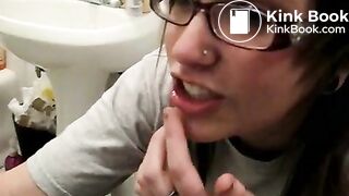 cassieXwhore Poop