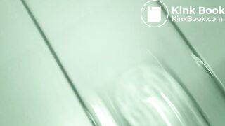 Koeran girl pooping nicely