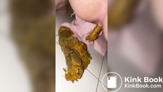 japanese girl poop - video 38