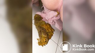 japanese girl poop - video 38