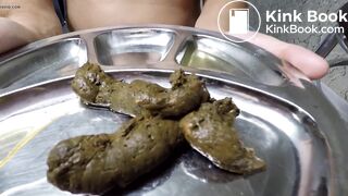 the slave came to her for yummy