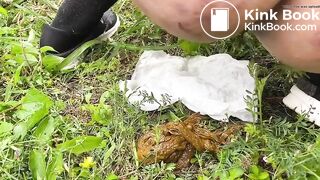 japanese amateur pooping outdoor