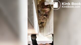 Chinese girl pooping - video 31