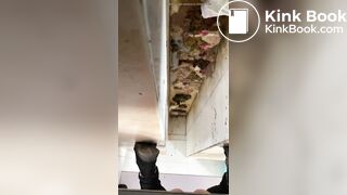Chinese girl pooping - video 31