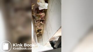 Chinese girl pooping - video 31