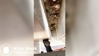 Chinese girl pooping - video 31