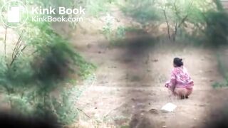 desi aunty takes a dump in the open