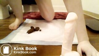 looking at her shitty games a real dick would cum