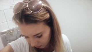 at the airport before departure she had diarrhea