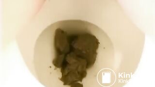Blond takes a big wet dump